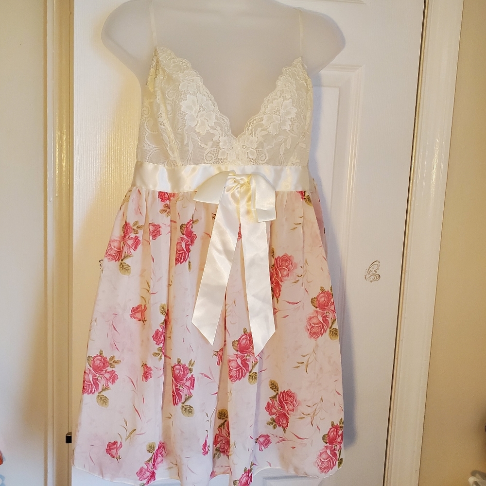 NWT Inner Secrets Women's Lingerie